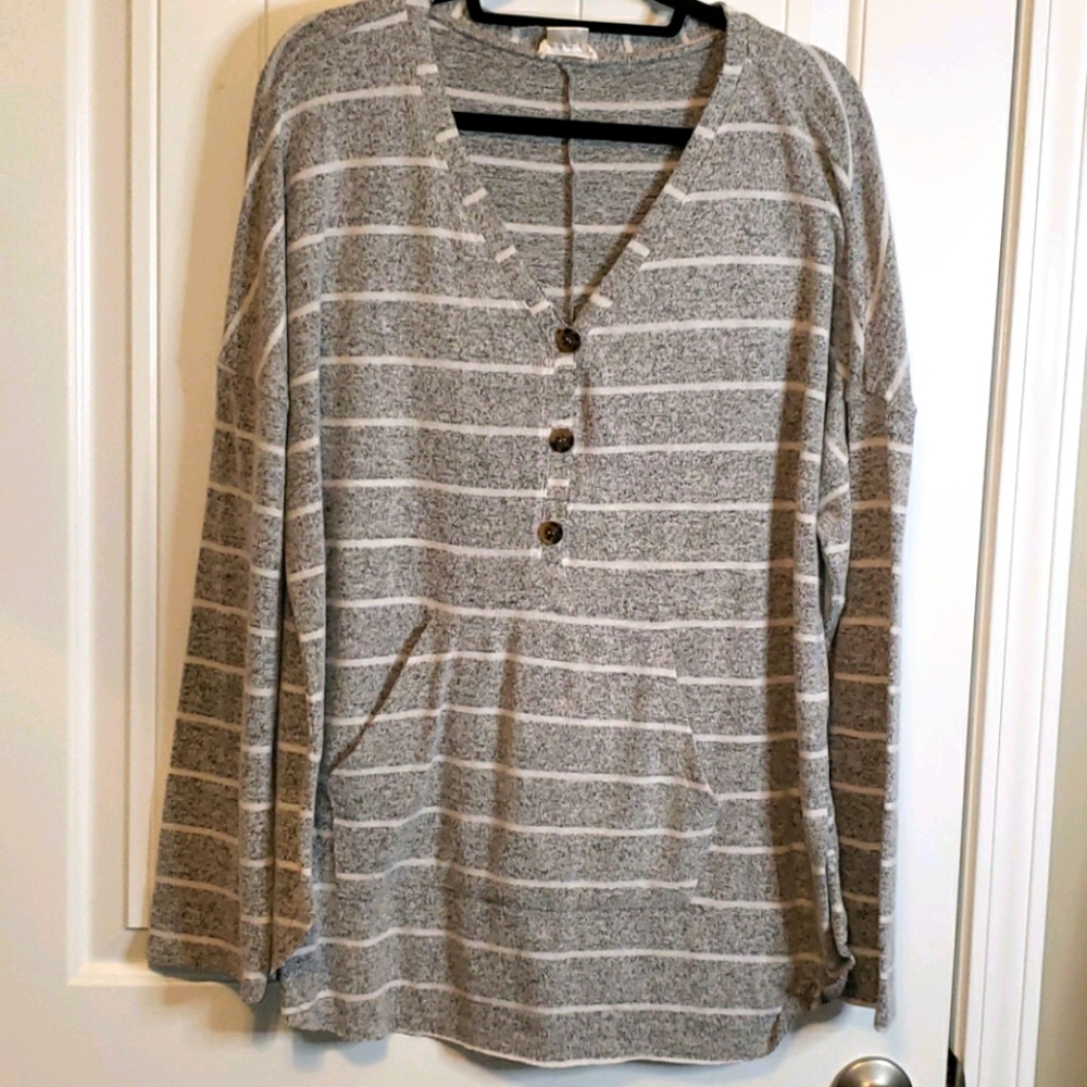 Main Strip striped v-neck